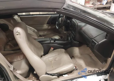 2002 Chevrolet Camaro Z28 z USA, uszkodzony, nr VIN 2G1FP32G922116535